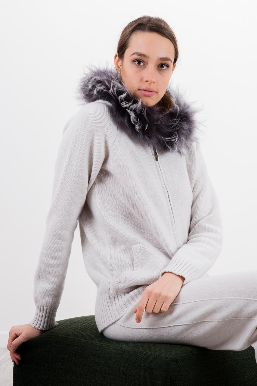 extrahible-real-fur-cashmere-travelwear-arte-dei-mercatanti-florence