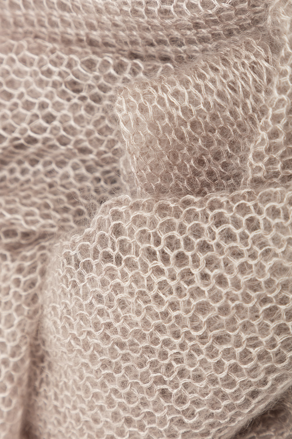 white-mohair-silk-stole-women-arte-dei-mercatanti